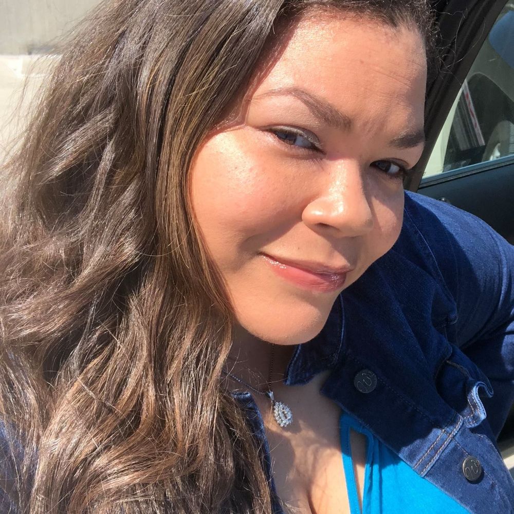 Meet your Posher, Monique
